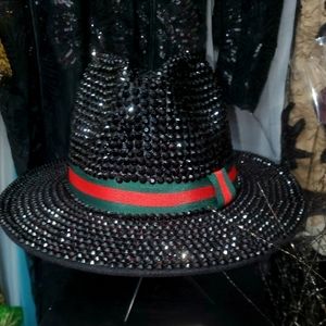 Fashion Bling Rhinestone Studded Wide Brim Felt Fedora Hat With Red Green Stripe